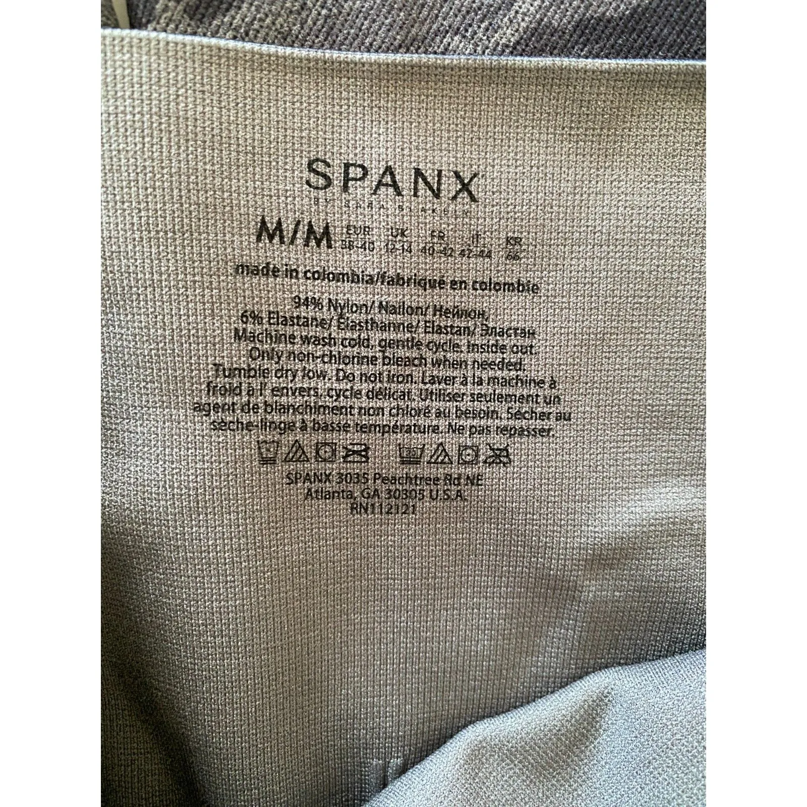 SPANX Look at Me Now Seamless Core and Tummy Control Gray Camo Leggings Sz M - Image 7