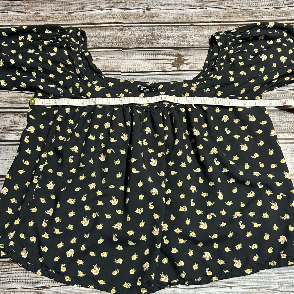 Billabong  Black and Cream Floral Blouse - Image 7