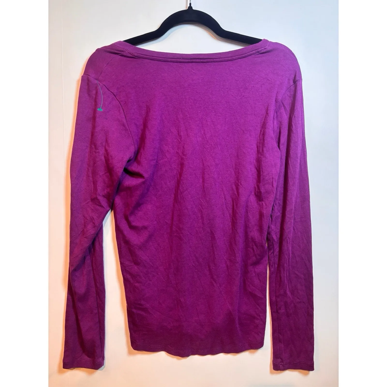 Eddie Bauer Purple V-Neck Long Sleeve Knit Cotton T-Shirt Women's Size M - Image 2