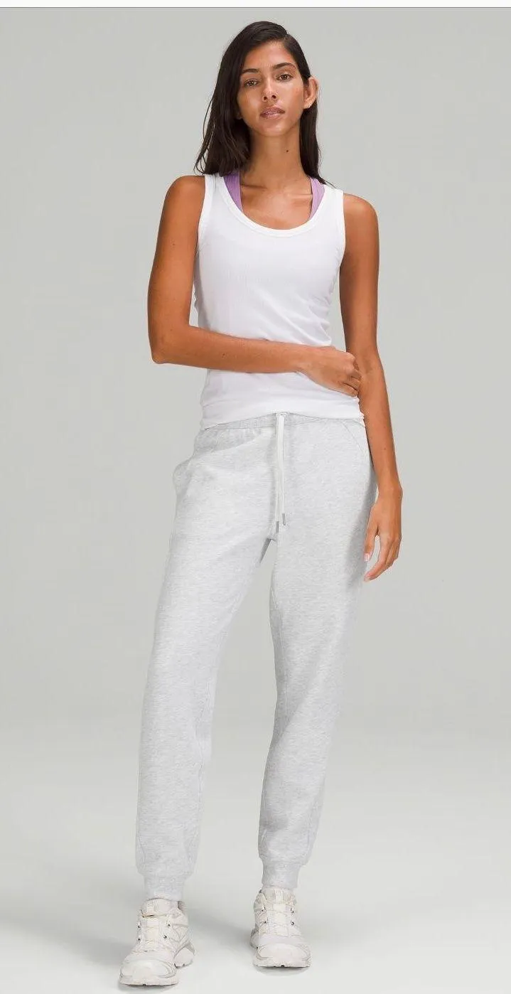 NWT  High-Rise Scuba Joggers - Image 2