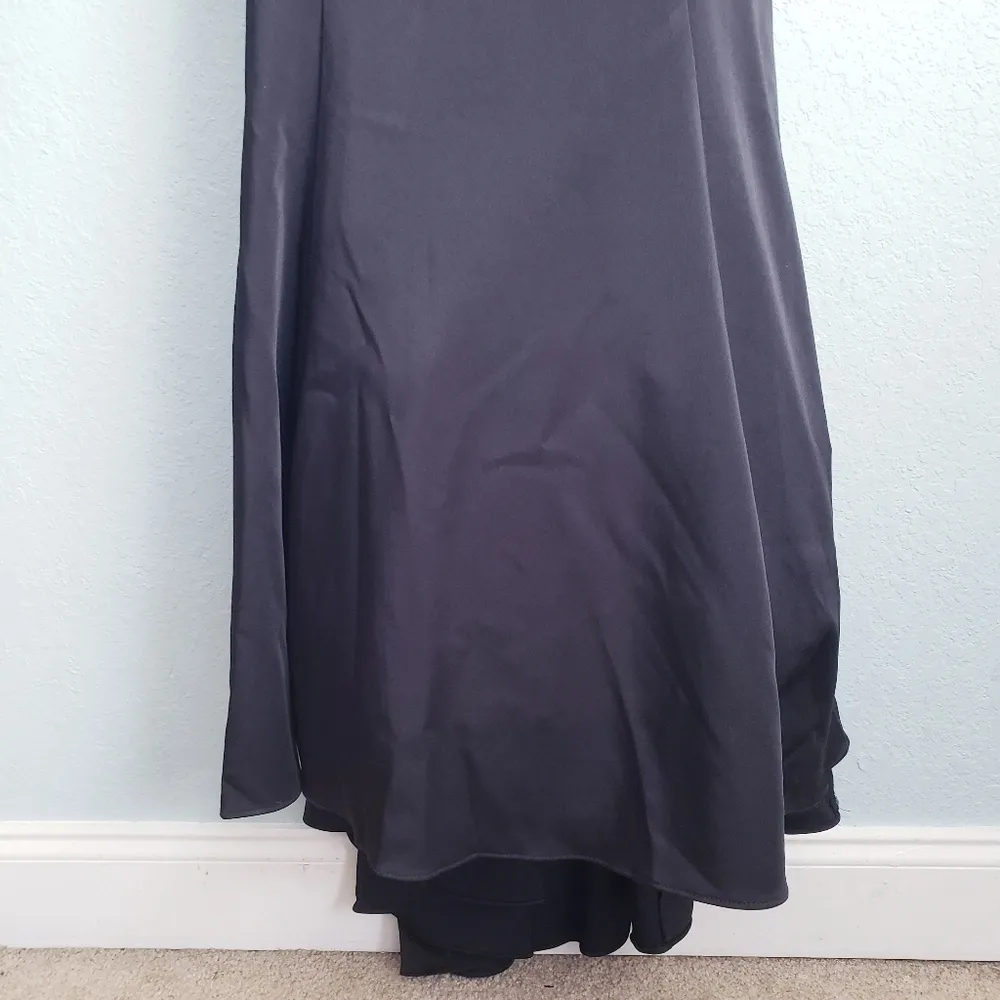 Ellie Wilde Mon Cheri Black Embroidered Bellsleeve Cold Shoulder Gown Prom Dress - Image 4