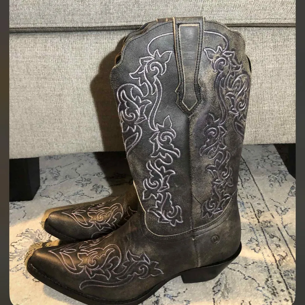 Dingo Flirty N' Fun Embroidered Cowboy Boots Mid Calf Mid Heel - Image 5