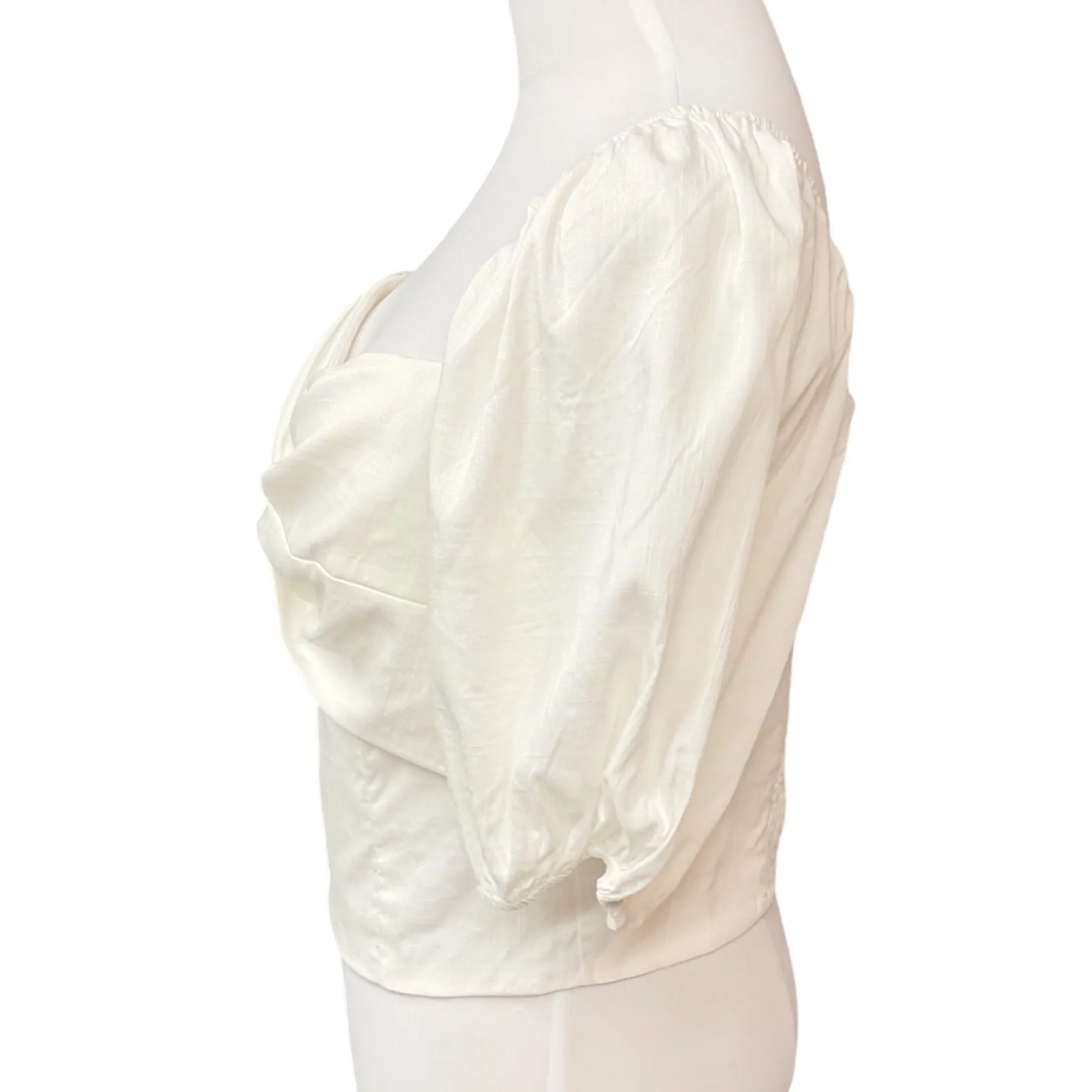 Elodie Twist Front Puff Sleeve Sweetheart Neckline Cropped Top In White Size M - Image 4