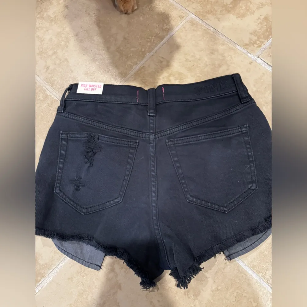 black shorts PINK VS - Image 2