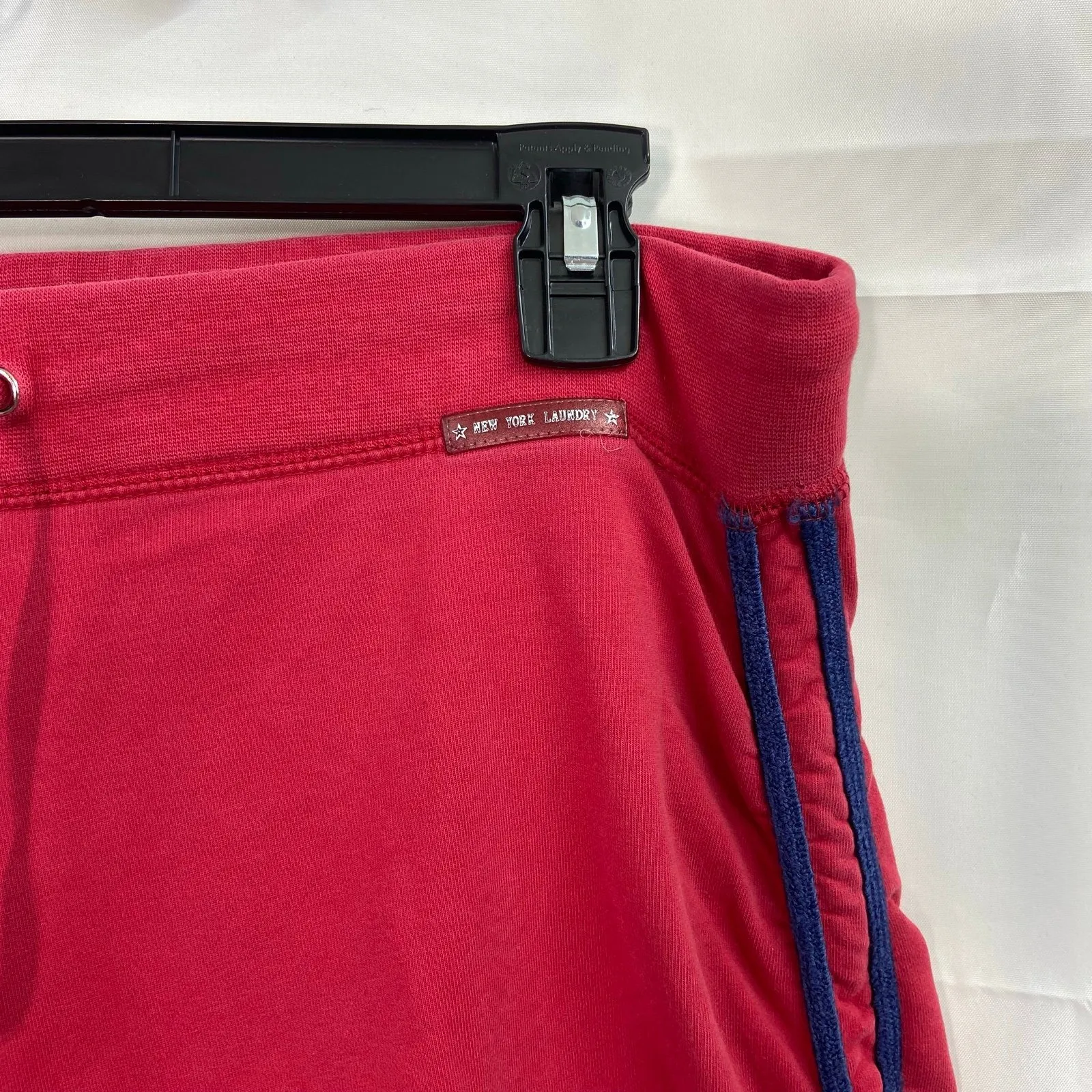 Vintage New York Laundry women's red striped ruched straight pull on sweatpants - Image 2