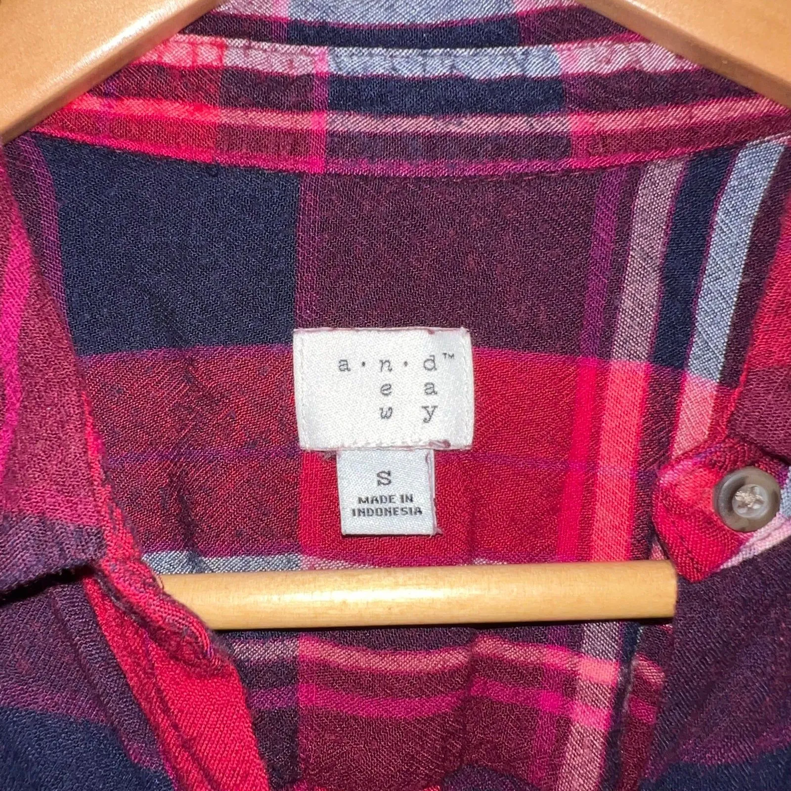 A new Day Plaid Button Up Small - Image 3