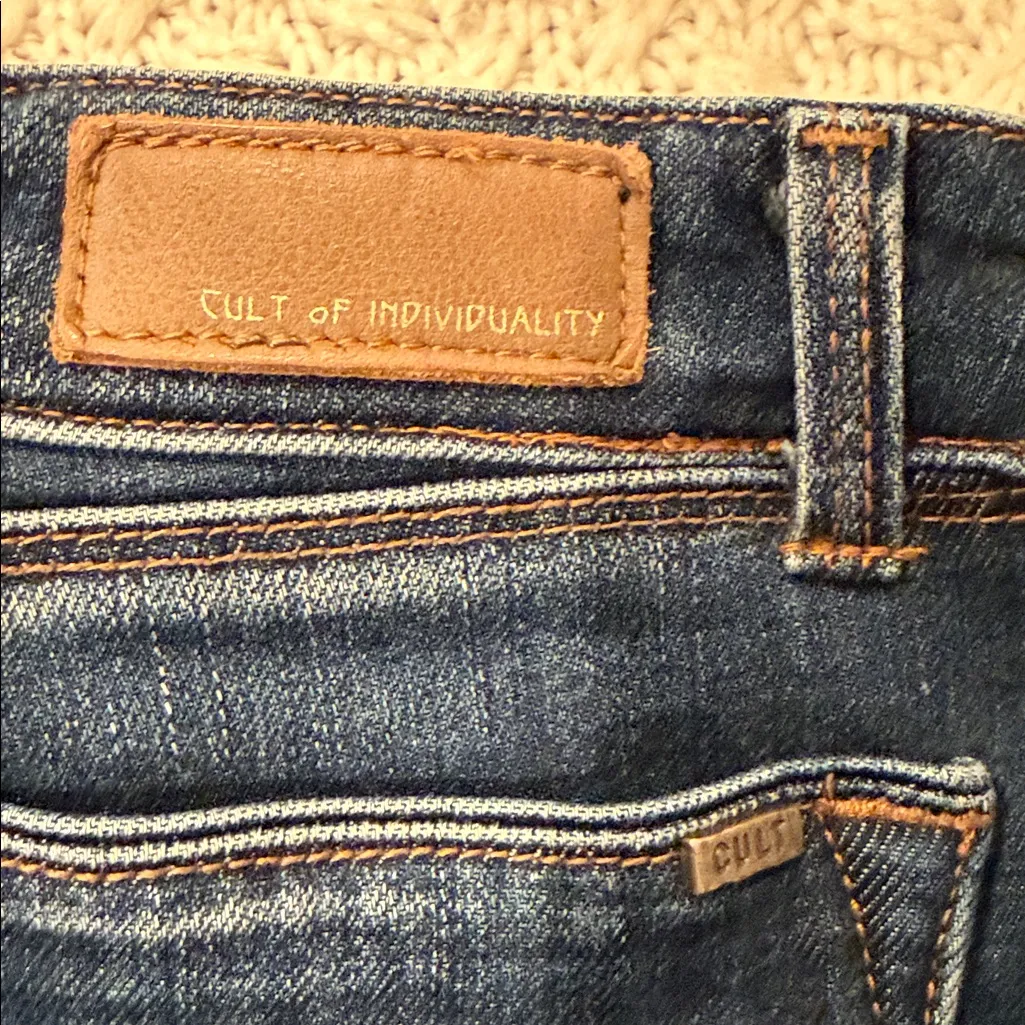 Cult of Individuality Women s Dark Blue Flare strechy Jeans Size 30 - Image 6