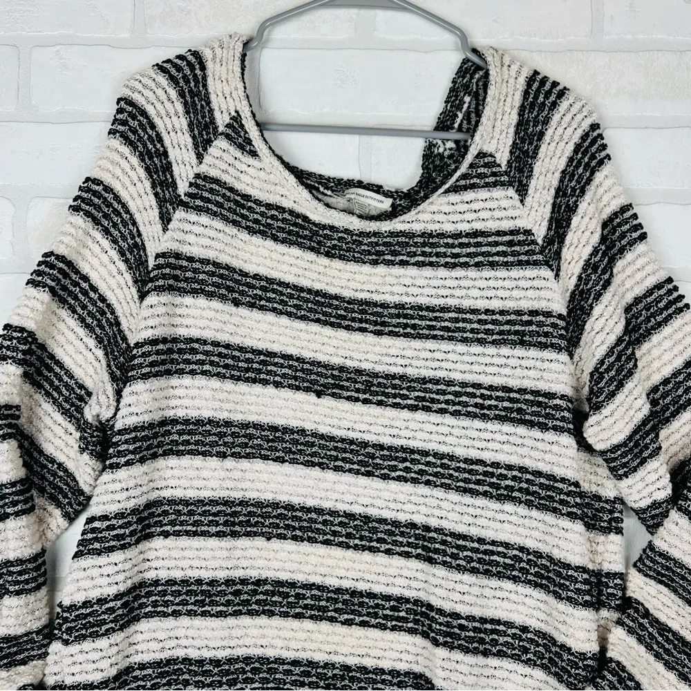 Feather Light Crew Sweater Black White Stripe Size XXL - Image 3
