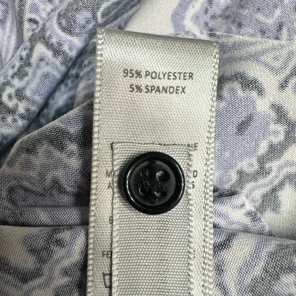 Larry Levine  Women’s Medium Blue Paisley Roll Tab Sleeves Blouse - Image 5