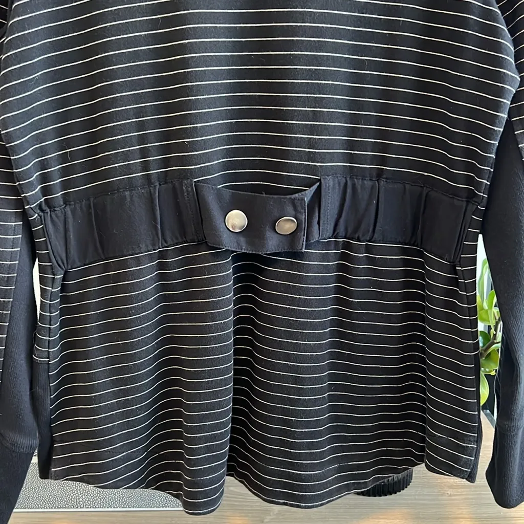 Cabi Athletic Sprint Sporty High Mock Neck Full Zip Track Leisure Jacket 3378, S - Image 7