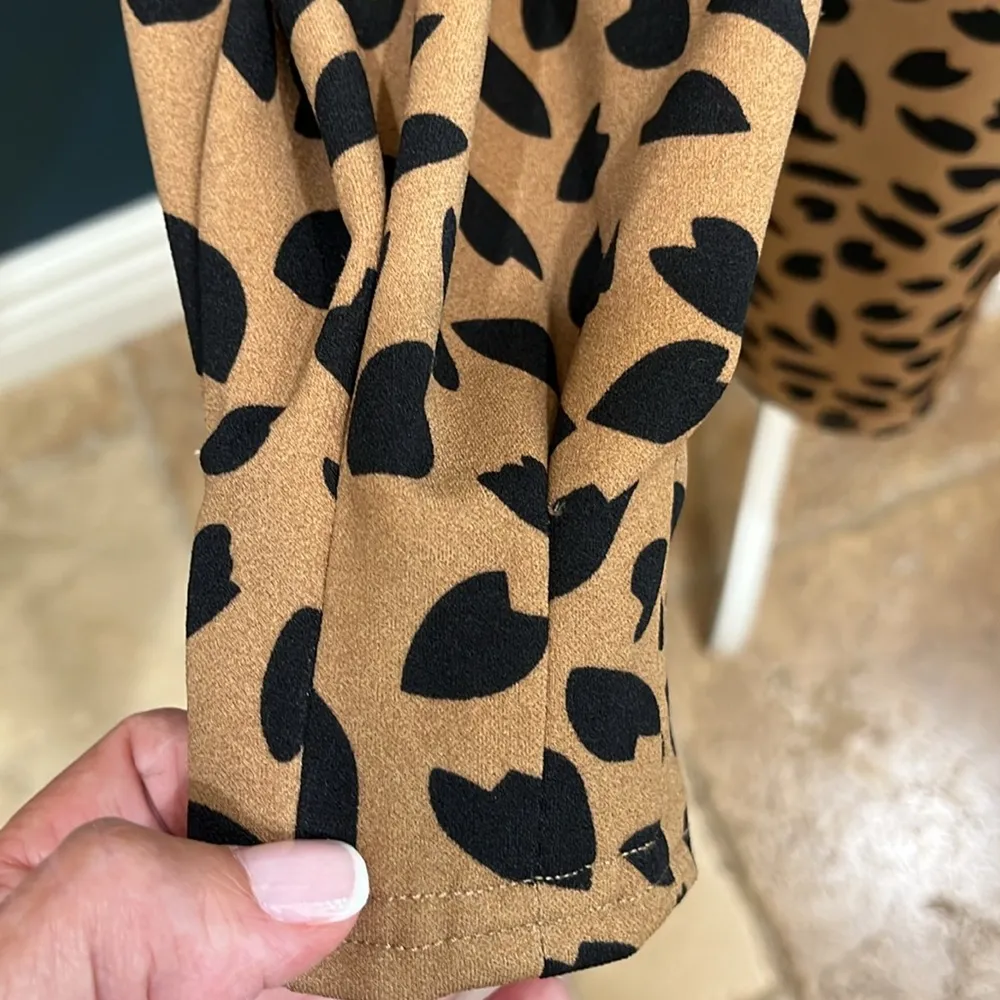 Melloday brown/black 3/4 sleeve scoop neck blouse - Image 2