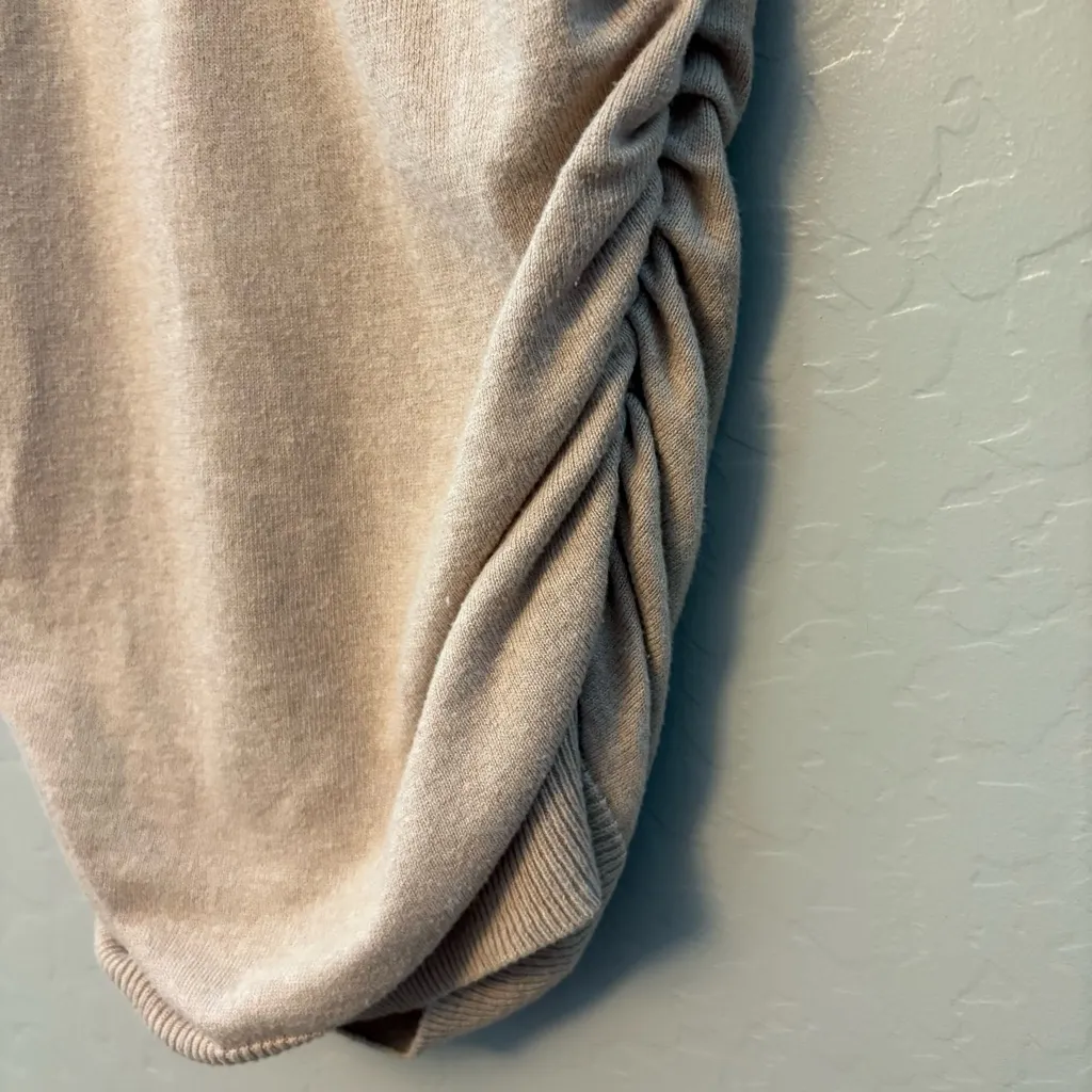 Motherhood Maternity beige long sleeve crew neck knit sweater size small - Image 5