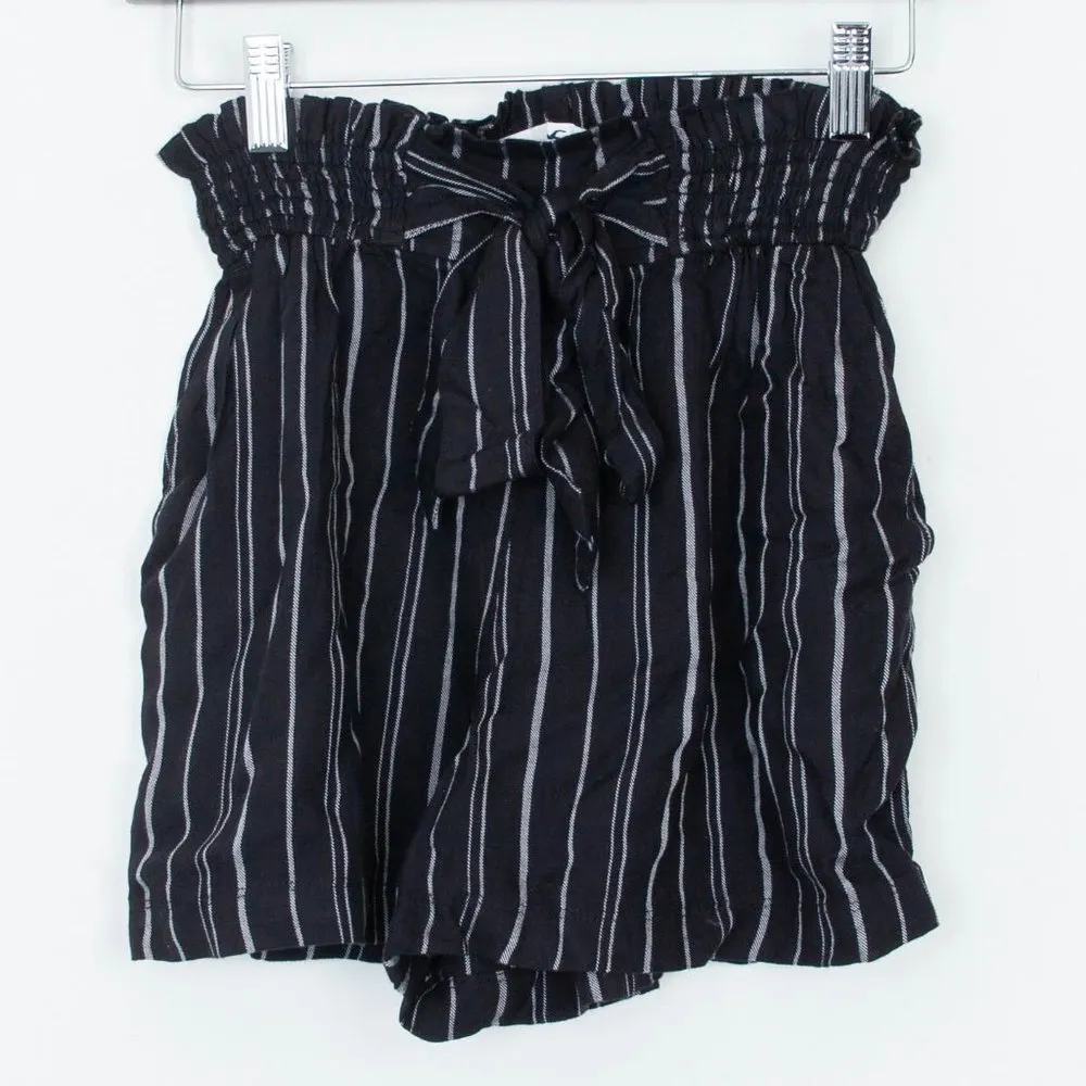 Hollister Ultra High‎ Rise Striped Paperbag Shorts Size XS NWT - Image 3
