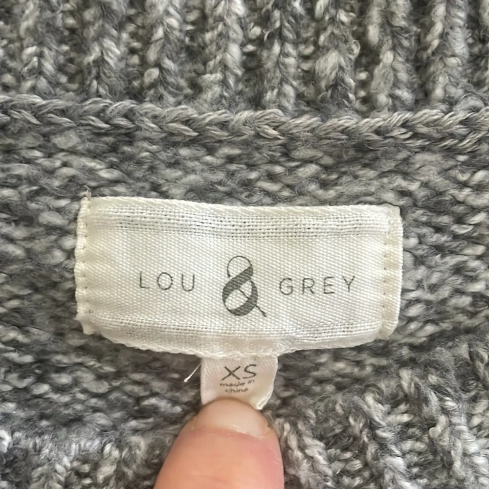 Lou and Grey Grey Crewneck Sweater - Size XS - Image 7