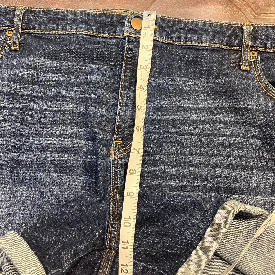 Ava & Viv 24W Dark Wash Mid Rise Midi Short Denim Cuffed Distressed Plus Size Blue - Image 11