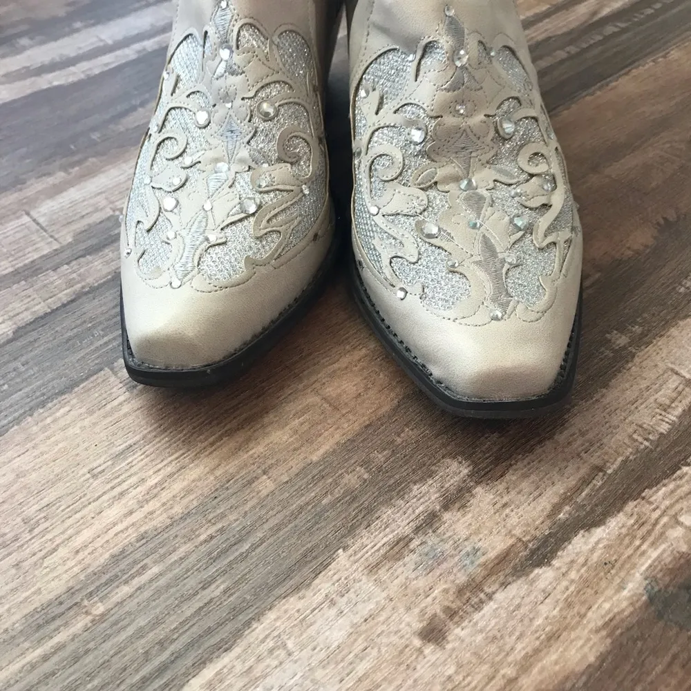 Retro Women's Cowgirl Cowboy Block Heel Mid Wide Calf Western Shoes Size 39 Silver - Image 6