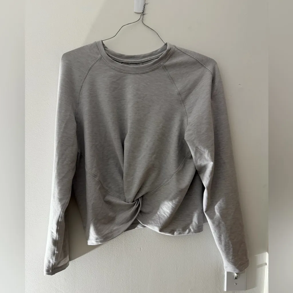Lululemon Tuck & Gather Pullover in Heathered Mod Stargaze Silver Size Medium - Image 3