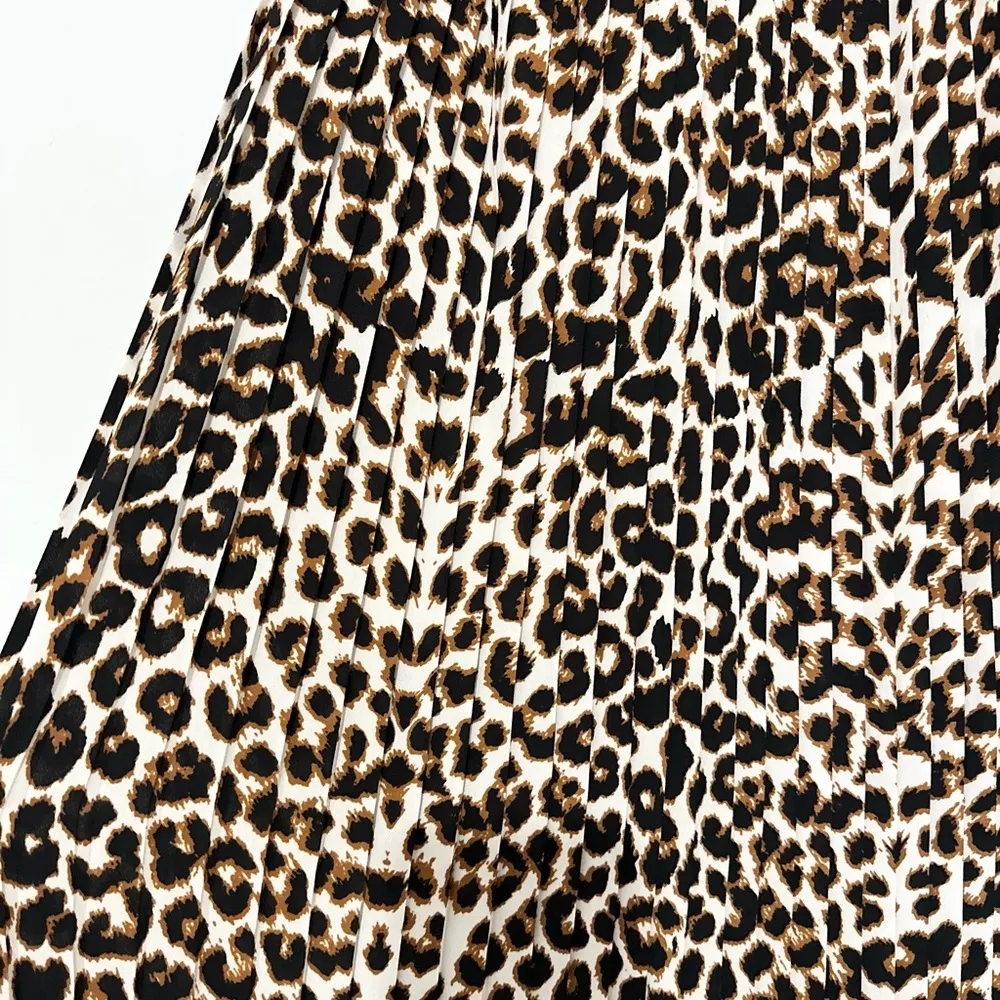 Express Women’s Size 00 Leopard Print Pleated Skirt Midi Length - Image 6