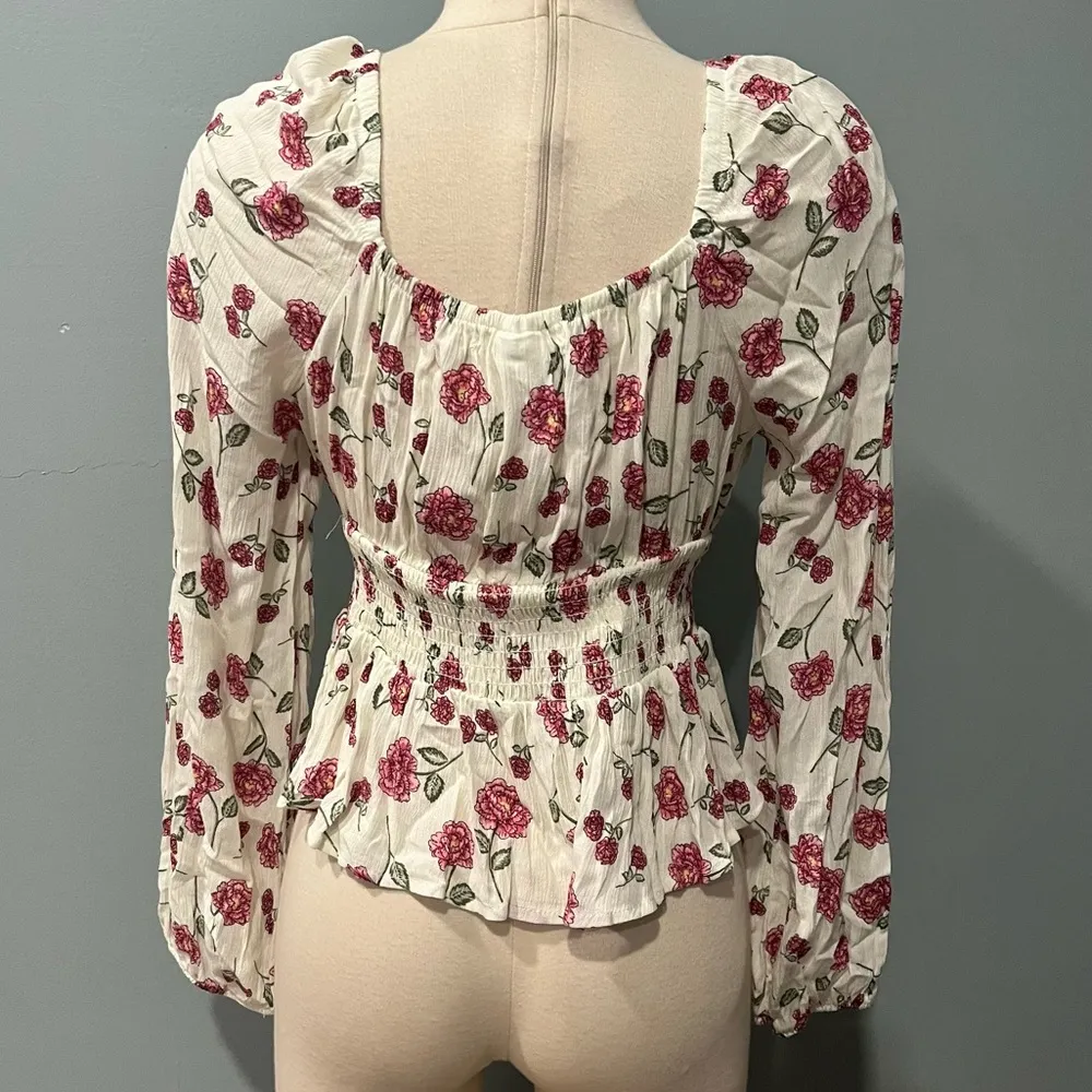 NWT Planet Gold White Floral Print Peplum Smocked Waist Bow Blouse Size Medium - Image 3