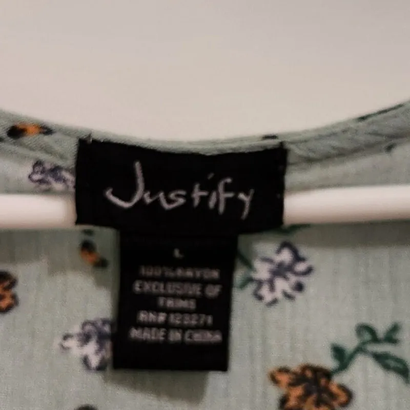 Justify Green Floral Long Sleeve Smocked Waist Faux Wrap Crop Top Blouse Large - Image 3