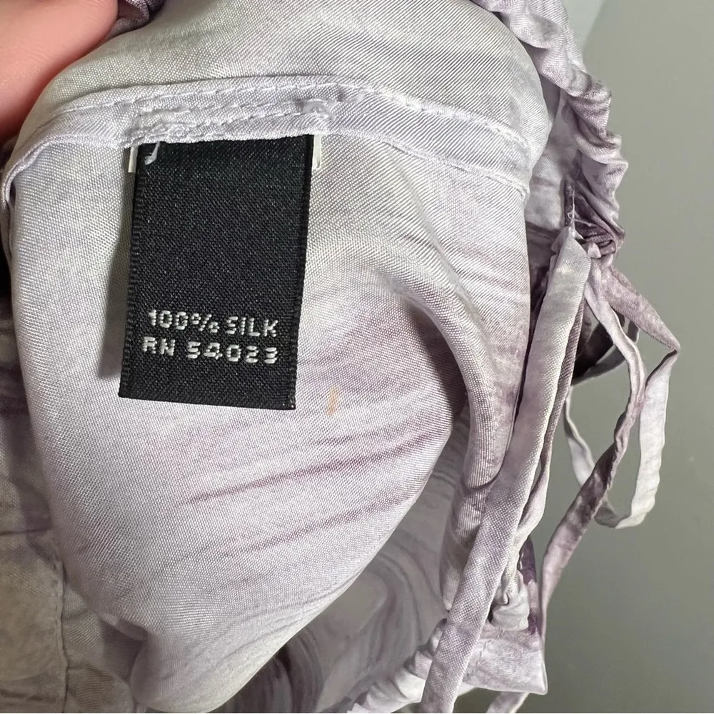 Banana Republic Sleeveless Blouse Purple Floral Ruffle - Image 13