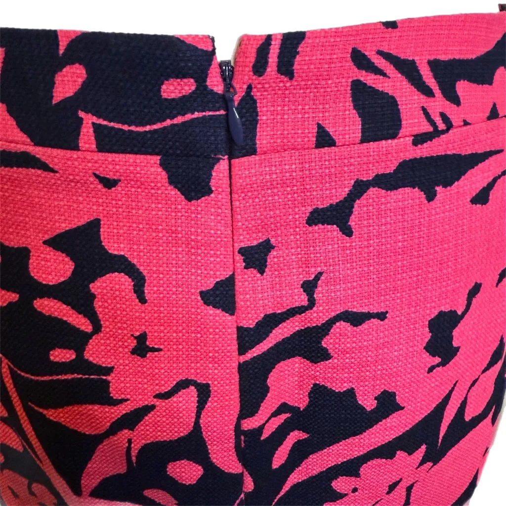 Women's J.CREW Pink Navy Floral Pencil Skirt Size 14 Like New Professional - Image 4
