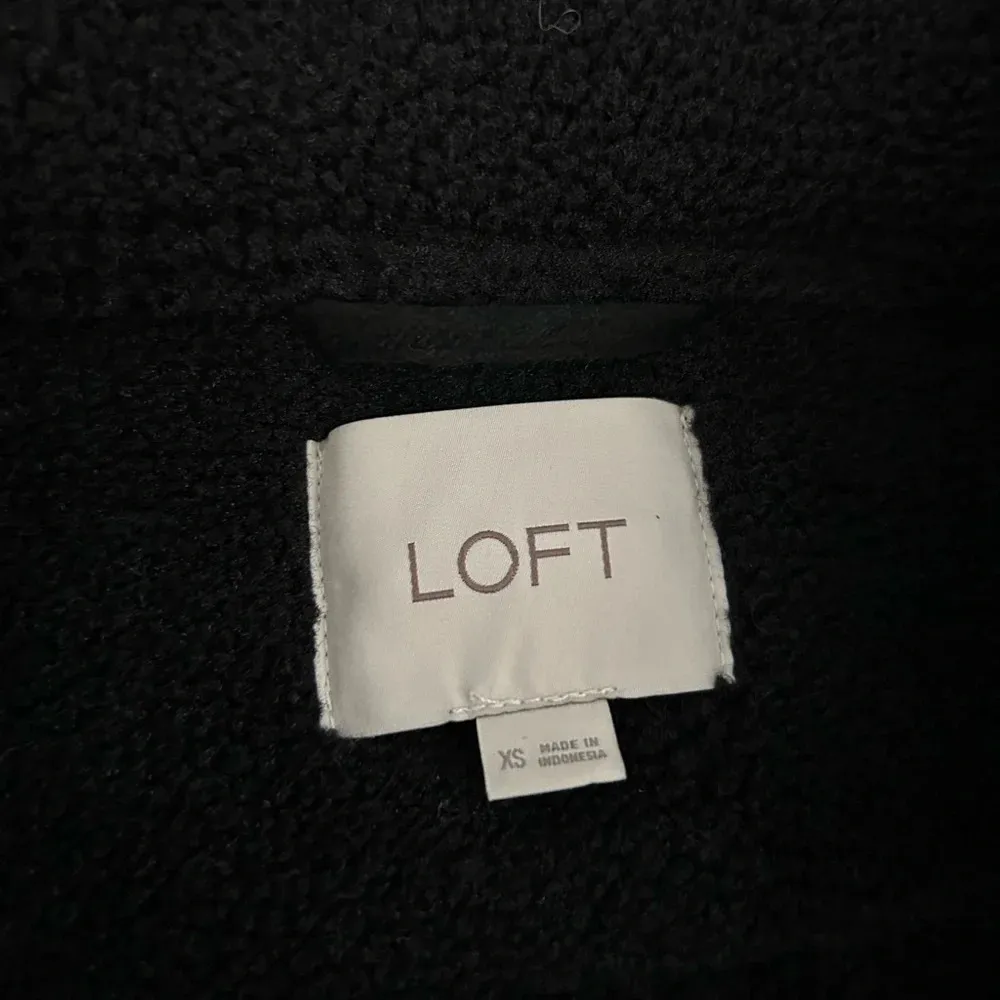 Loft Black suede sherpa jacket - Image 4