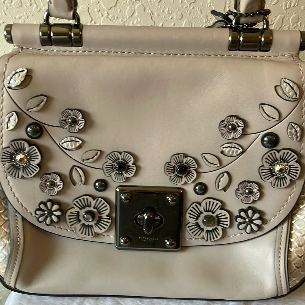 Coach: Grey Birch Willow Flower Drifter Handbag- Top Handle/Strap- Tea Rose - Image 13