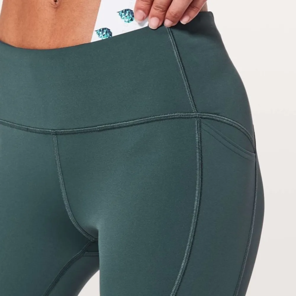 Lululemon On Pace Leggings Tight 7/8 25" Gravity Gray Green Mesh Athletic Size 4 - Image 3