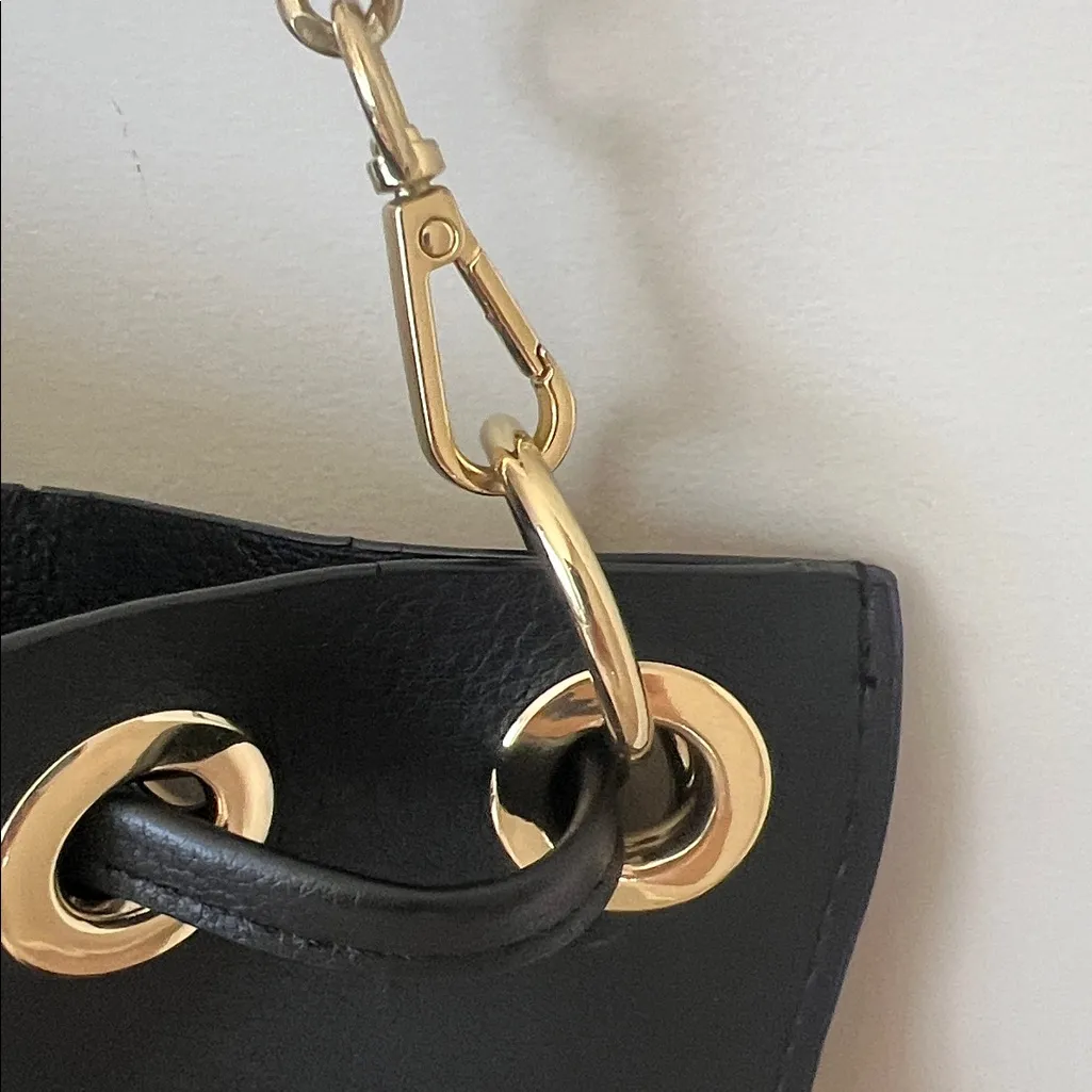 Zara Bucket Purse Bag Removable Gold Chain Strap - Image 4