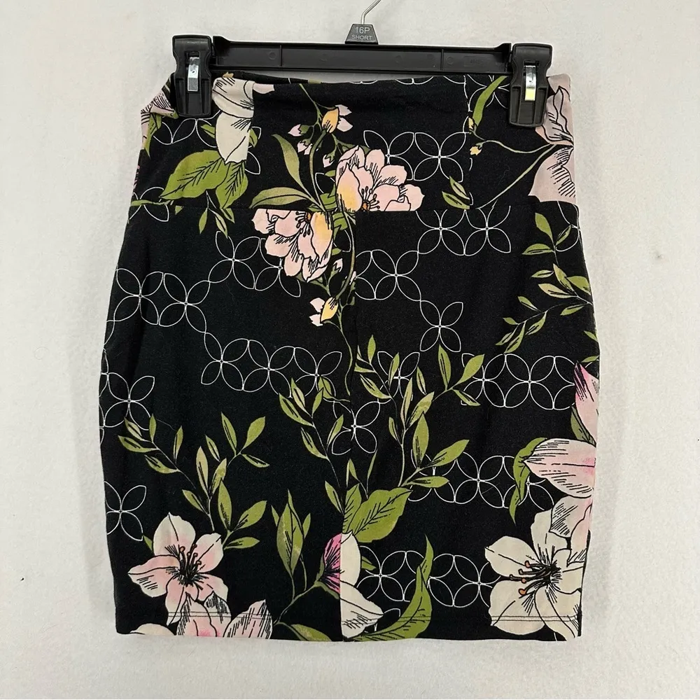 Guess Lace Up Floral Mini Pencil Skirt Small Black - Image 6