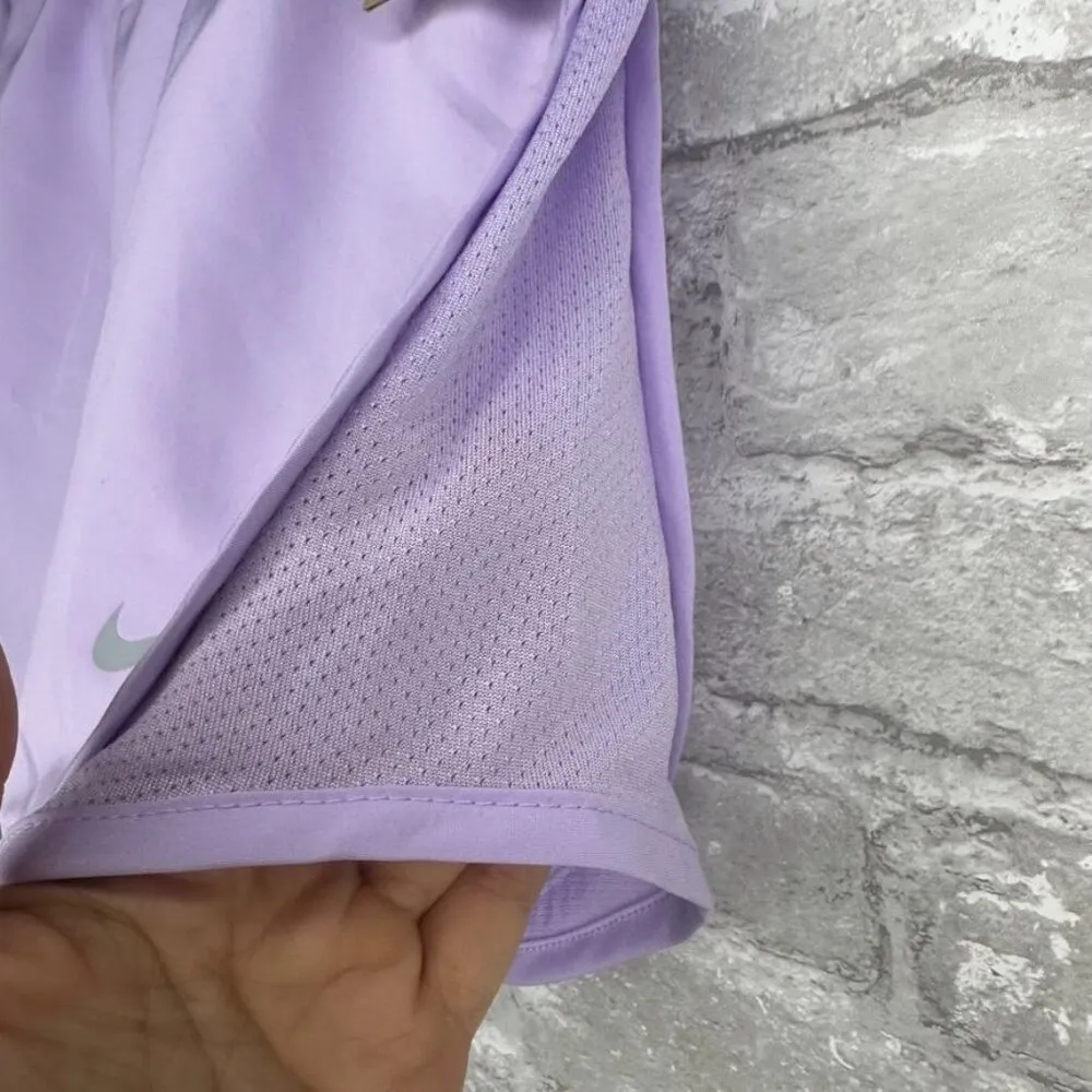 Nike Women's Dri-FIT Tempo Mid-Rise Brief-Lined Running Shorts NWT Size XS - Image 4