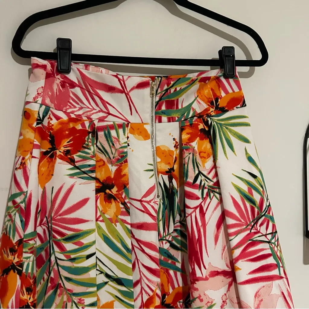 NWT NY&C New York & Company Tropical Floral High Low Skirt Skort Size Small Pink - Image 6