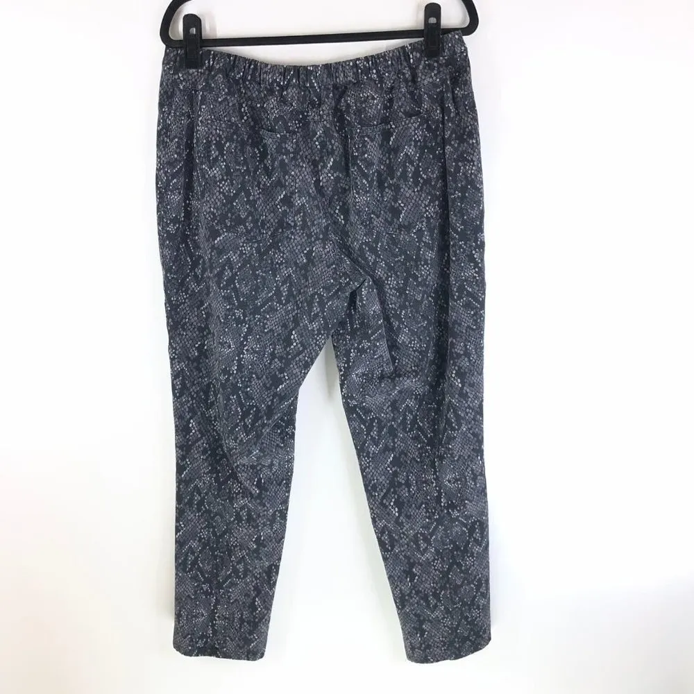 Isaac Mizrahi Live! Womens Jeans Pull On Snake Print Gray Stretch 18W - Image 2