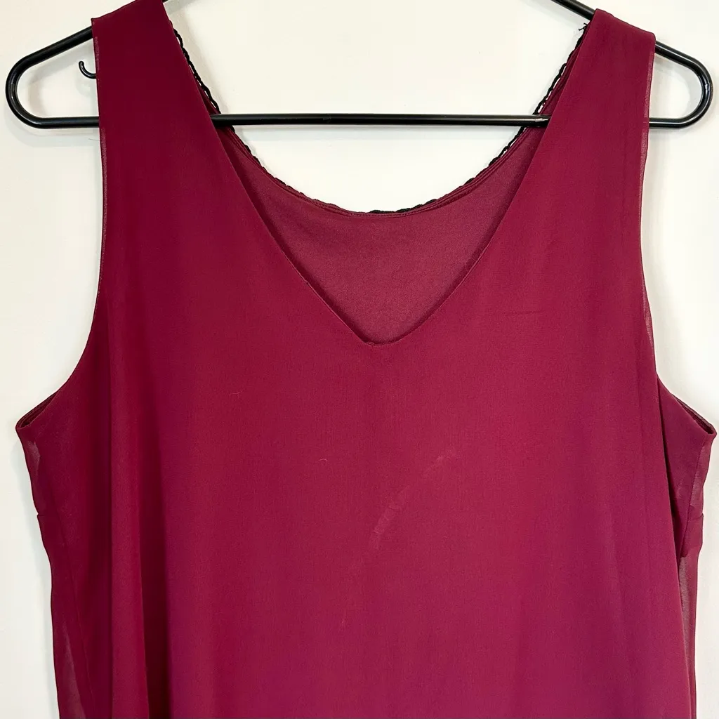 Forever 21 Wine Sleeveless Top with Black Lace Accent - Size: Large - Image 5