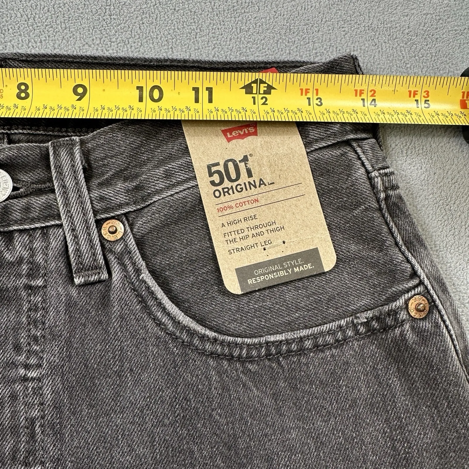 NWT Levis 501 Jeans Womens 26x30 Grey High Rise Straight Leg Fitted Faded Denim - Image 5