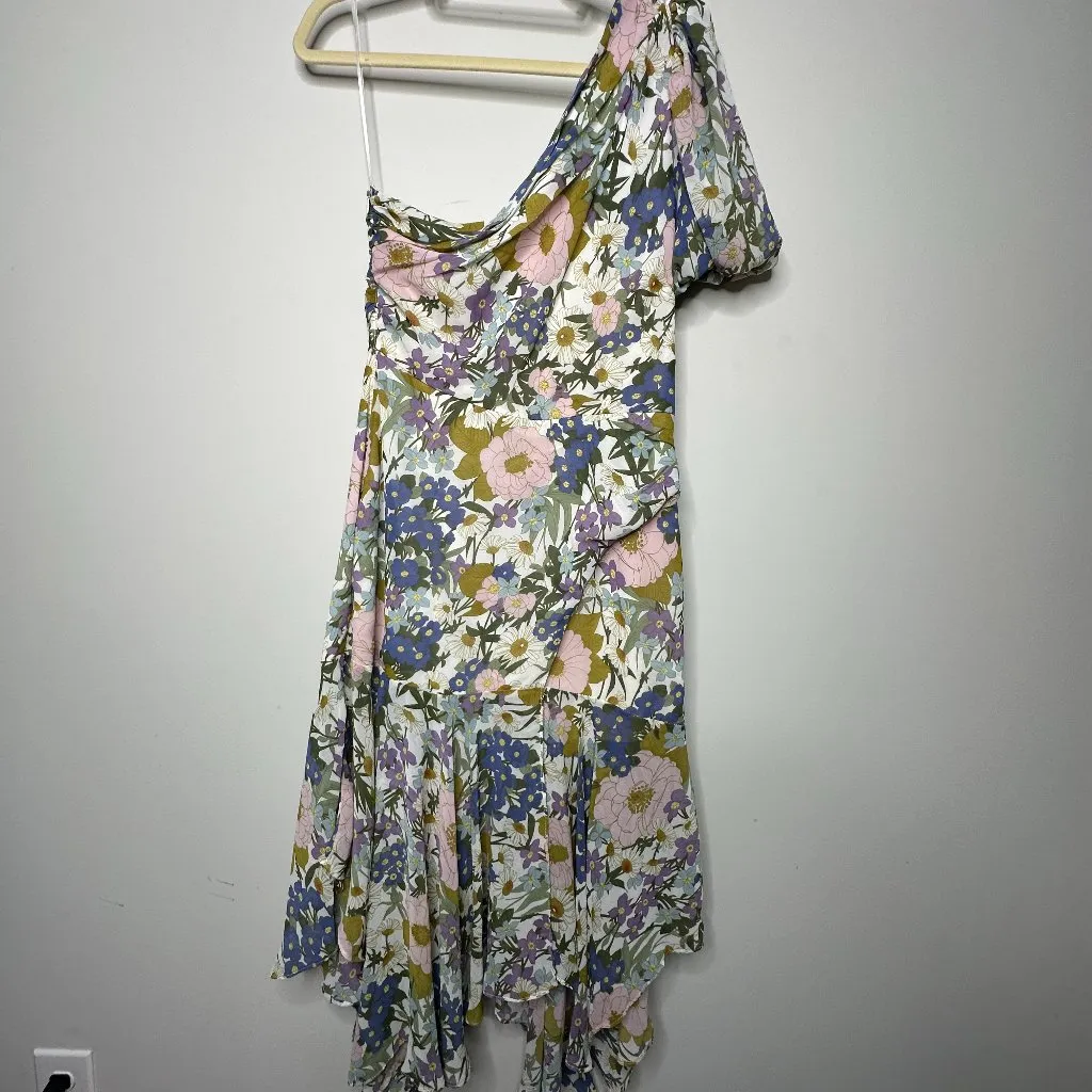ASTR The Label Santorini One Shoulder Dress Off White Retro Floral Medium - Image 2