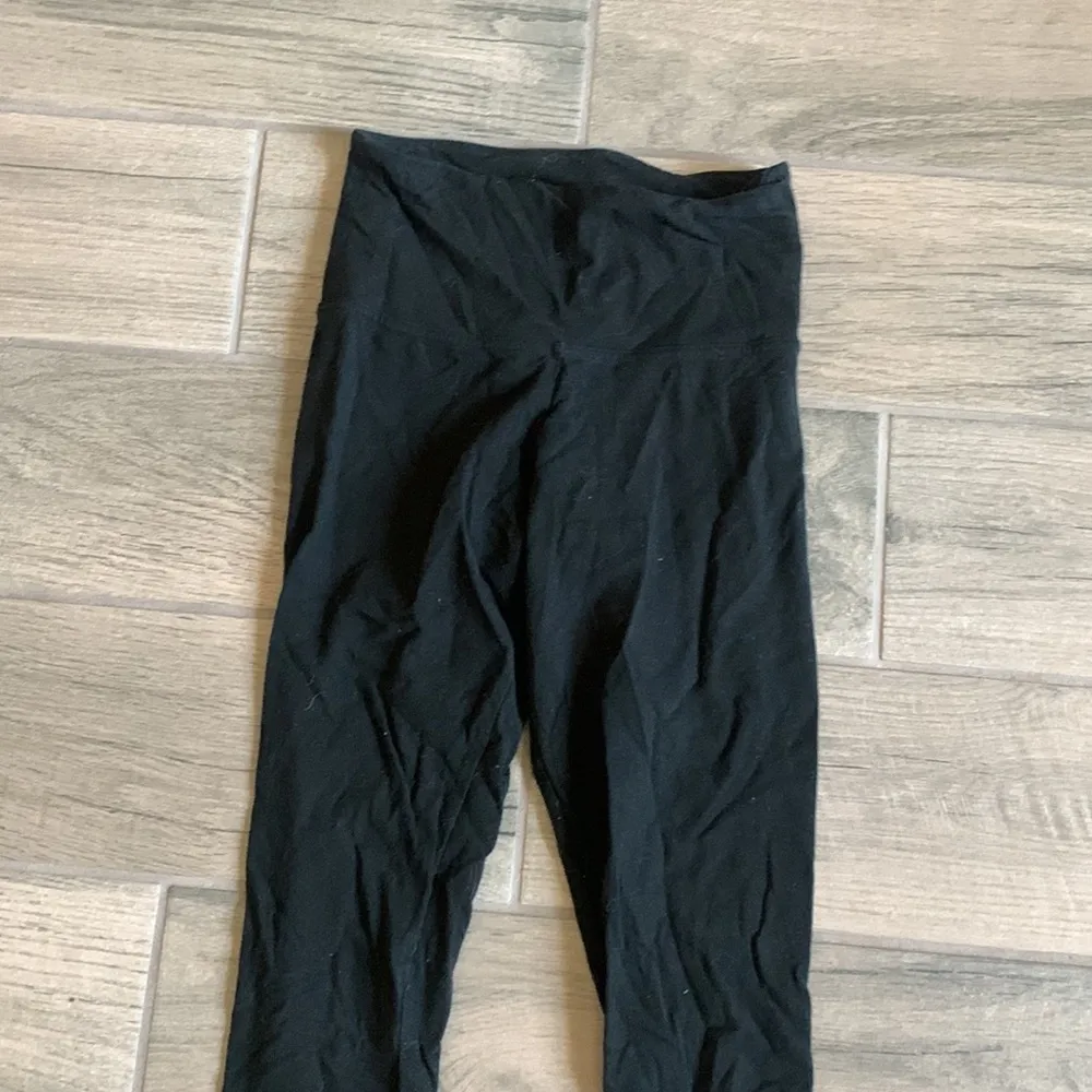 Victoria sport black leggings - Image 2