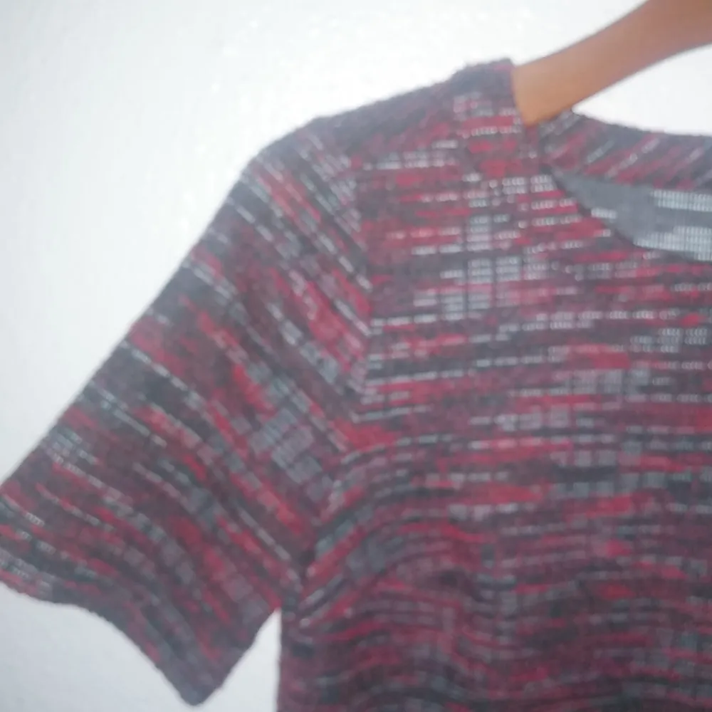 Loft SP Career Short Sleeved Textured Shift Mini Dress Crew Neck Red Gray Petite - Image 9