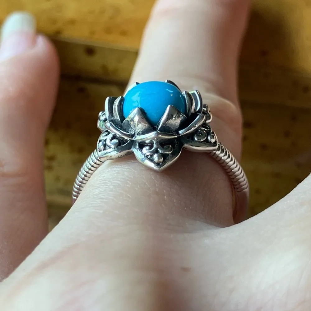 Sleeping Beauty Turquoise Sterling Silver Lotus Ring - Image 2