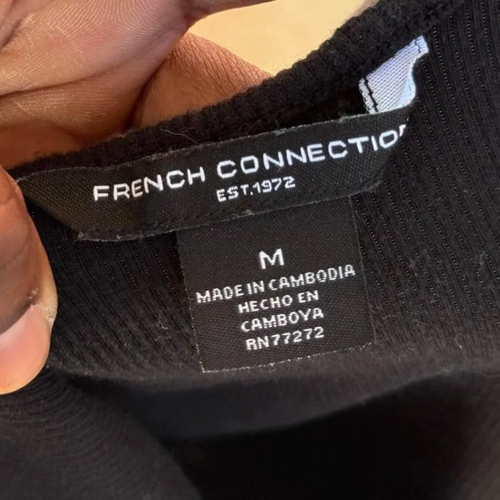 Black tank top with bow details - Image 4