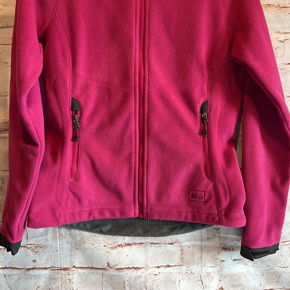 REI women’s soft shell coat jacket xs magenta pink full zip pockets - Image 4
