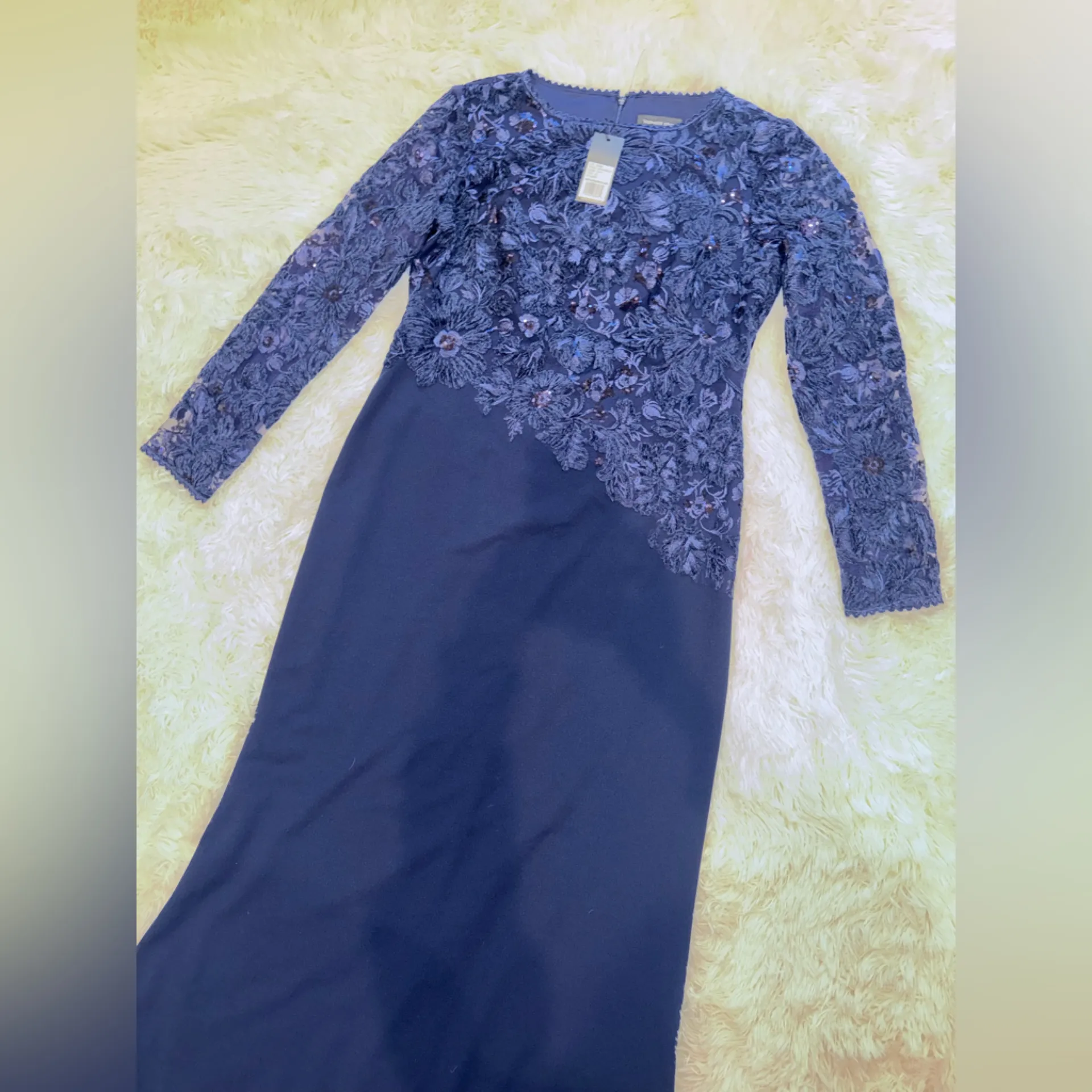 NEW Tadashi Shoji FORENA Embroidered Bodice Long Sleeve Navy Gown Sz 16 - Image 5