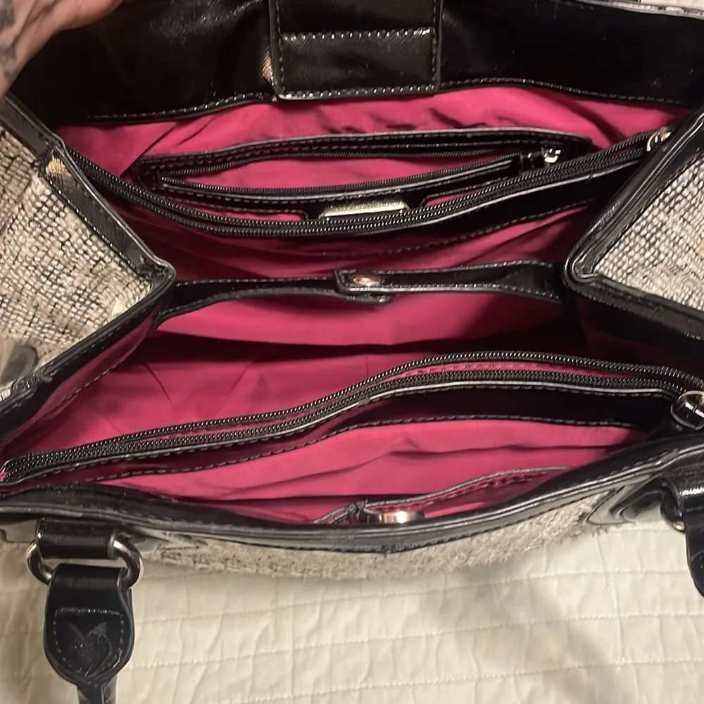 Nine West  purse - Image 4