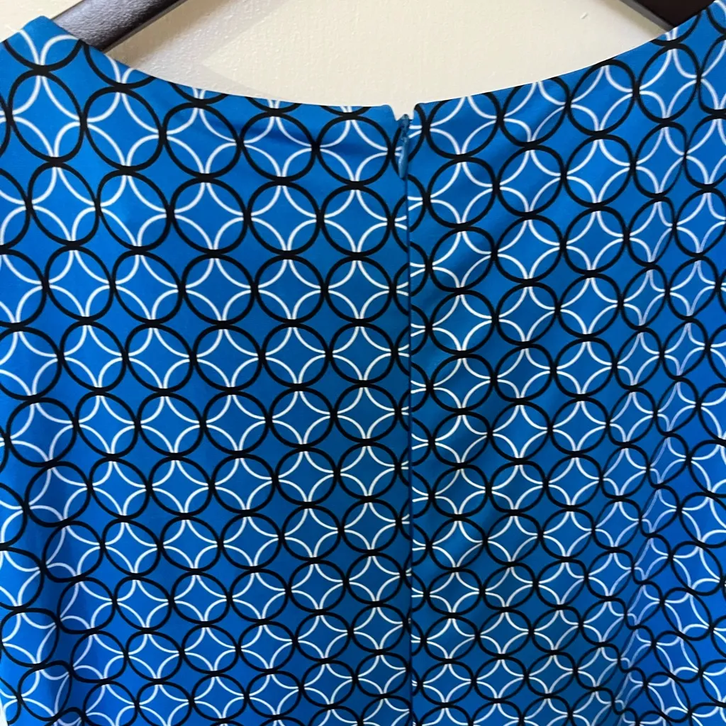 Chic Blue Geometric Long Sleeve Dress Size 4 - Image 9