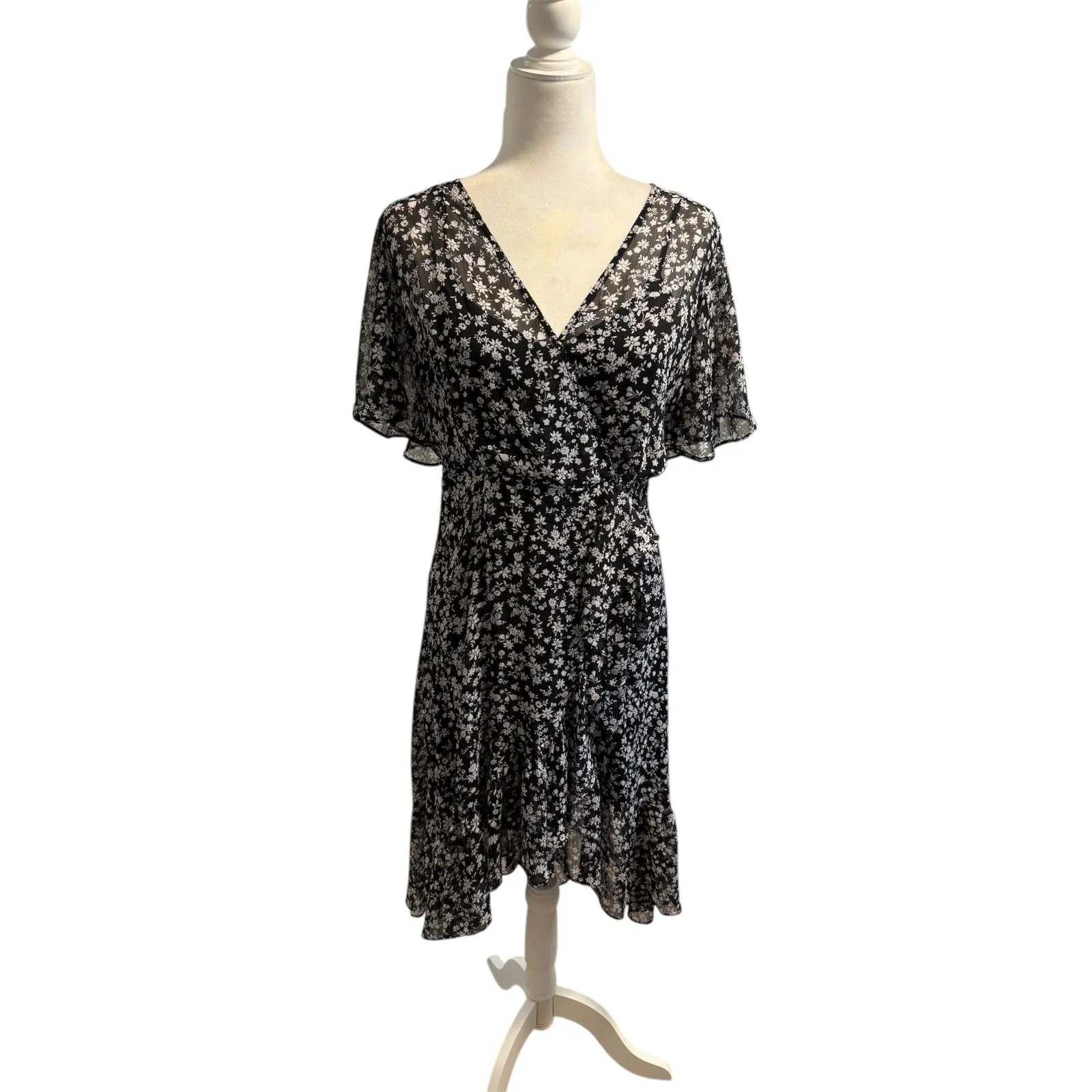 Calvin Klein | Black Floral Faux Wrap Dress Size 4 Flutter Sleeve - Small Hole - Image 5