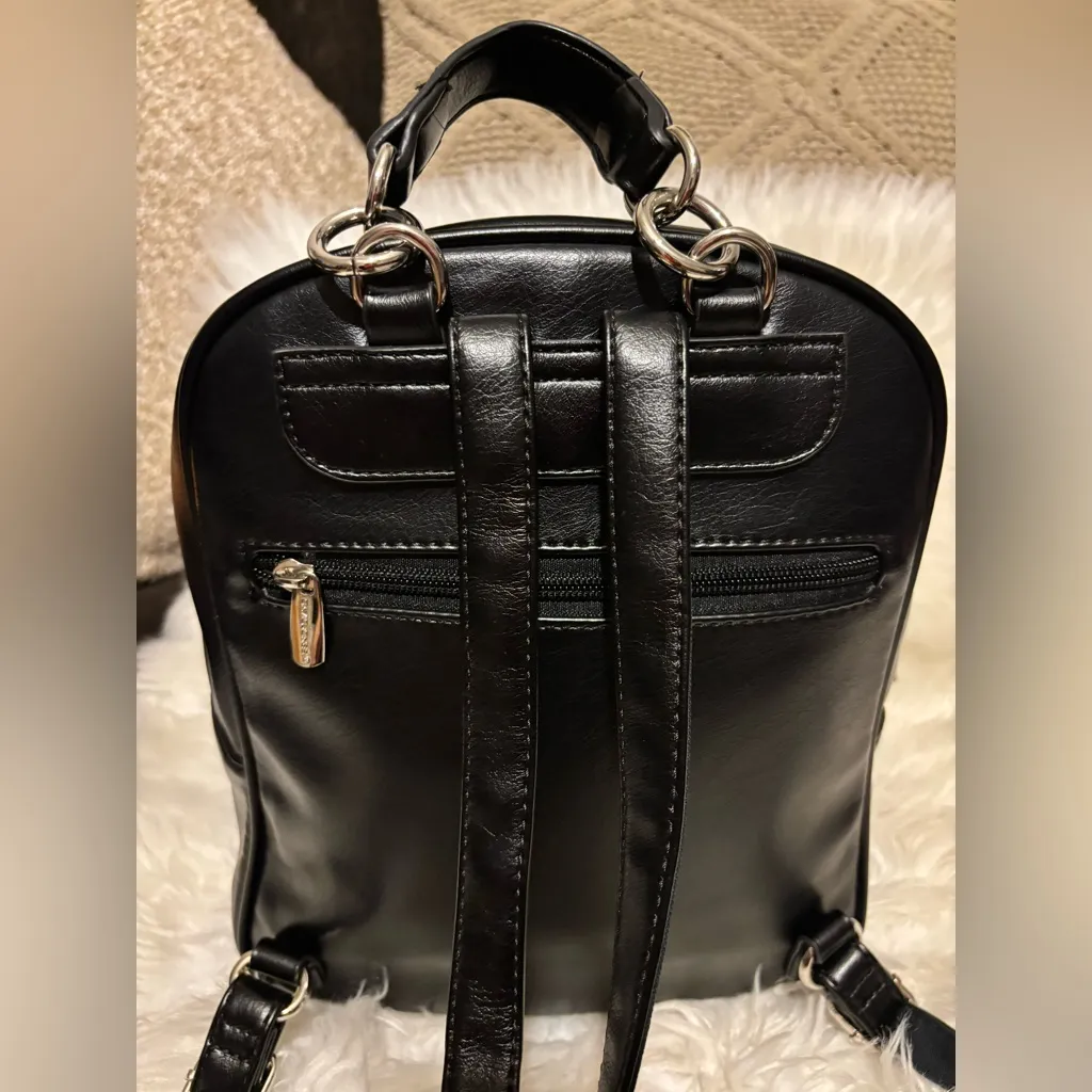 💛💚DAVID JONES PARIS Black Leather 🎒 BACKPACK.💛💚 Black - Image 8
