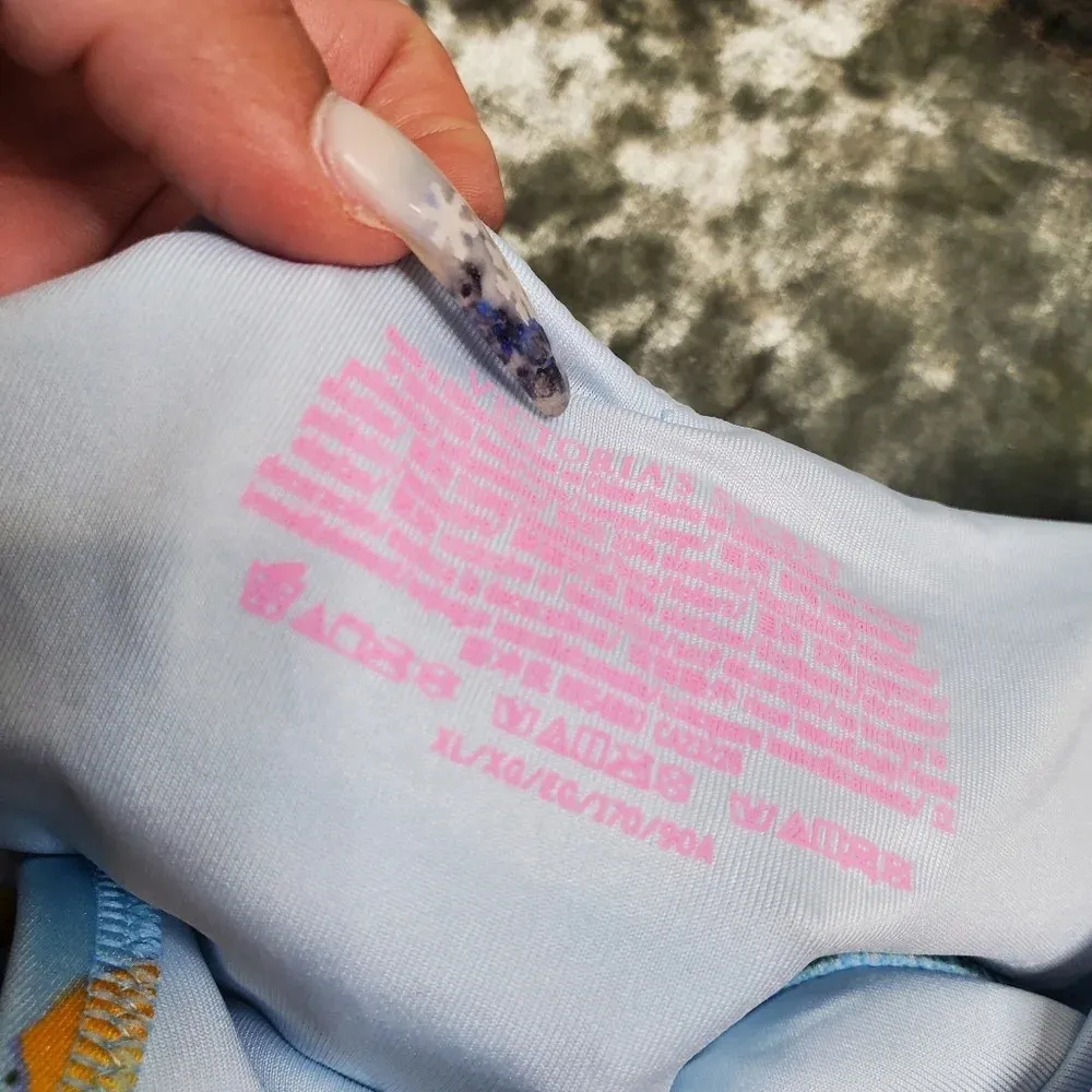 Victoria's Secret  Ruffle Plungr Lemon Print Bikini - Image 4