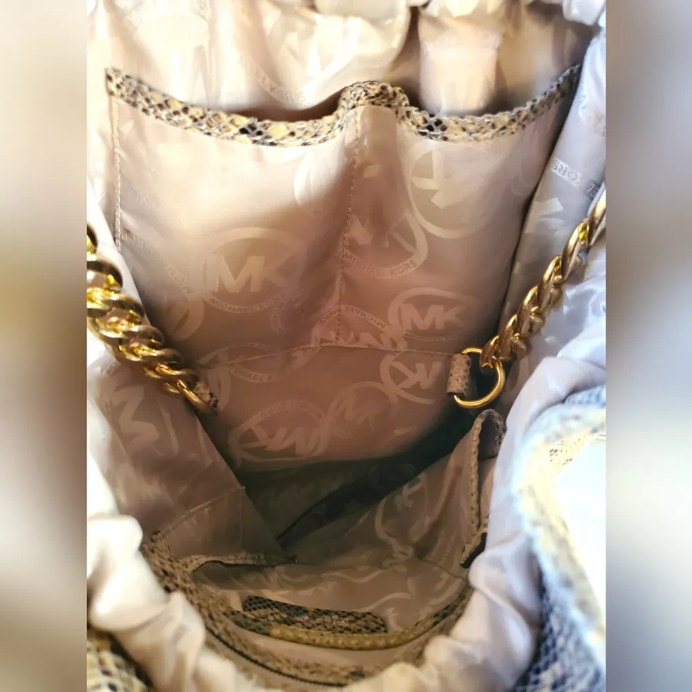 Michael Kors Snakeskin Bucket Bag/Crossbody - Image 12