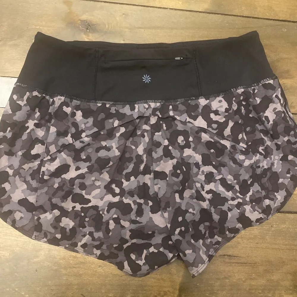Athleta Running Free Printed Short‎ Refracted Camo Athletic Quick Dry 3.5” Small - Image 5